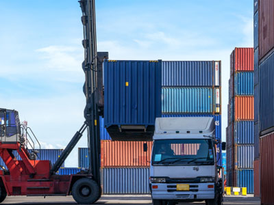  散杂货运输与集装箱运输有什么区别？